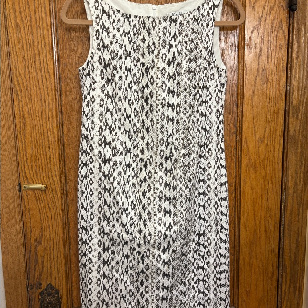 Elegant Brown and White Patterned Dress